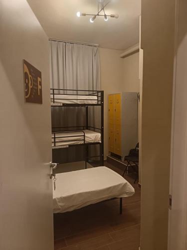 Cameră comună, dormitor pentru femei, 6 oaspeți