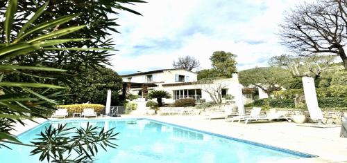 Maisonn La Turbie - Privateee pool