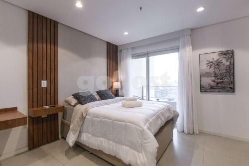 Brand New Studio with Workspace & BBQ Balcony