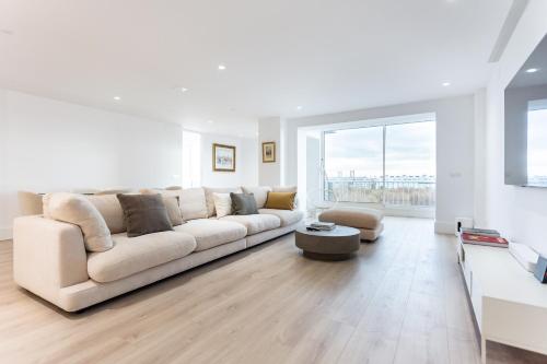 Los Remedios by Home at Homes
