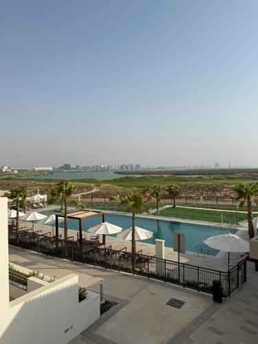 Luxury studio Yas golf collections