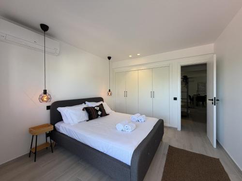 Agua Plaza T2 with Pool & AC - image 4