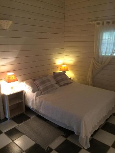 A hidden Paradise - charming chalet with 2,400m2 garden, 5 minutes from the beach