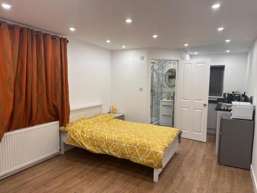 Deal grove in Sawston