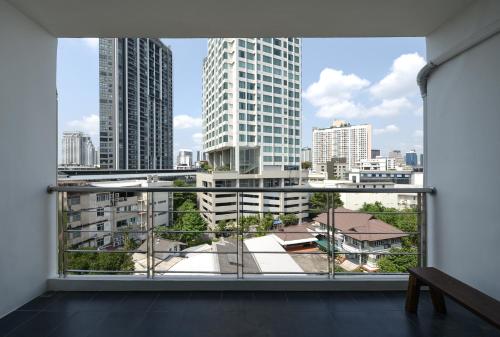 Bangkok Feliz Sukumvit69, Bangkok