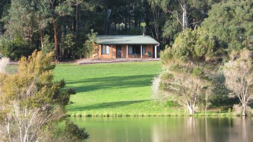 Pemberton Lake View Chalets - 숙소 외관
