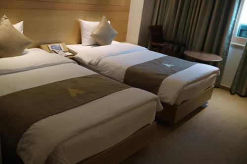 Avalon Hotel