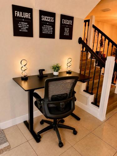 Stylish Home - Sleeps 8 - Near Disney and Universal in Ocoee