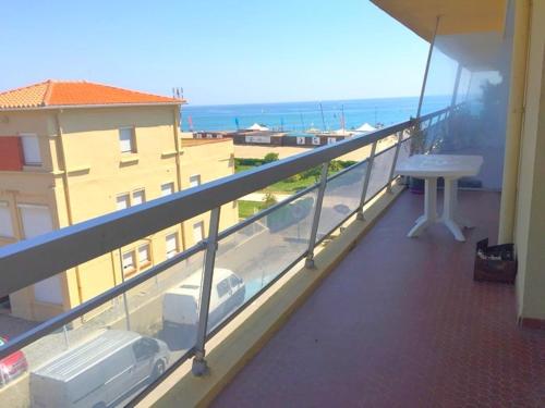 Appartement sur la plage pour 4 personnes avec parking - FR-1-837-5