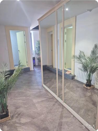 Hongdae Street - Private Guest House - Female only near Yeouido Hangang Park