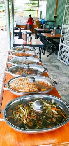 Restaurant, Secret Garden Inn in Magugpo South