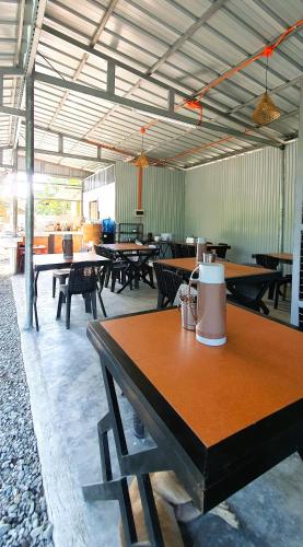 Restaurant, Secret Garden Inn in Magugpo South