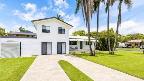 Twin Palms Retreat in Wooli