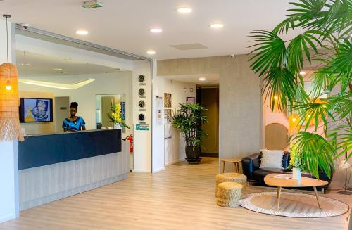 大堂, Hôtel du Centre Appart hôtel Business avec Parking Gratuit à Nouméa (Hotel du Centre Appart hotel Business avec Parking Gratuit a Noumea) in 努美阿