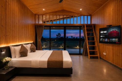 Shreephal Luxury Lake Resort - Hatgad, Saputara in 薩普塔拉