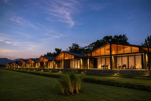 Shreephal Luxury Lake Resort - Hatgad, Saputara in 薩普塔拉