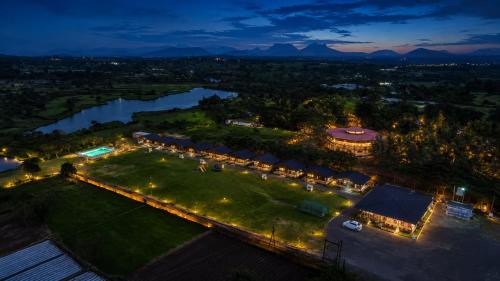 Shreephal luxurious Resort- Best resort in saputara