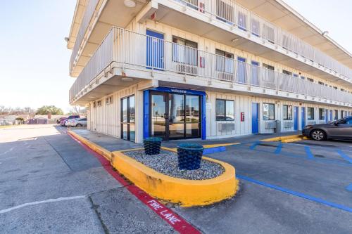 Motel 6-Garland, TX - Dallas