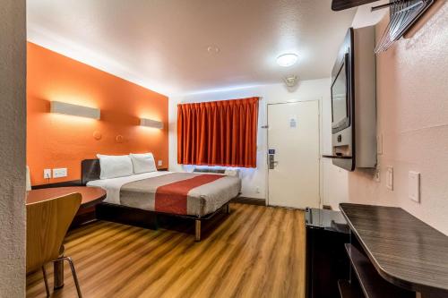 Motel 6-Garland, TX - Dallas