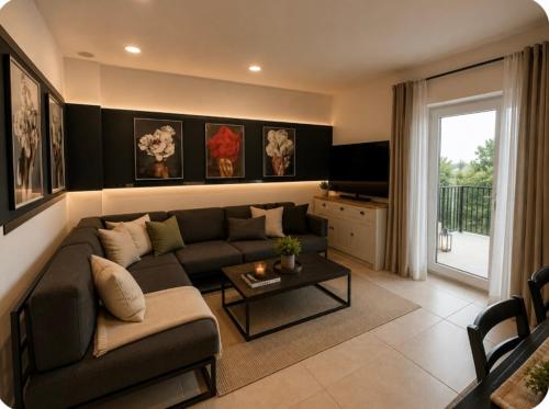 BlueBay Oasis Deluxe Apartment 5