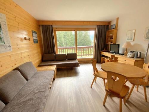 Résidence Les Dauphinelles - Studio pour 4 personnes à Méribel Altiport proche des pistes et du golf MAE-3024