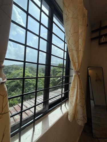 Serenity Hills - Luxury Nature Retreat in Chorla