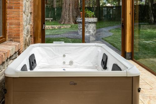 Pezsgőfürdő, Luxury Suites El Encanto del Pinar in Estacion De El Espinar