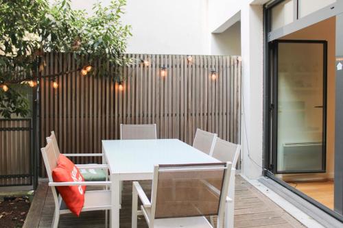 Apartment with terrace and garden sleeps 4