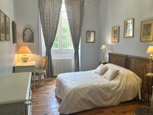 Family rooms in a castle in Normandy in Gruchet-le-Valasse