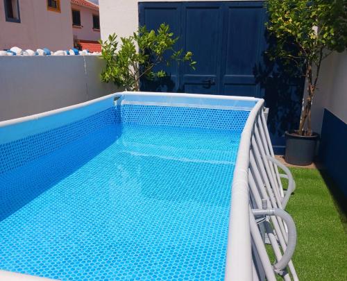 Peldbaseins, Casa de Sume in Ponte De Sor
