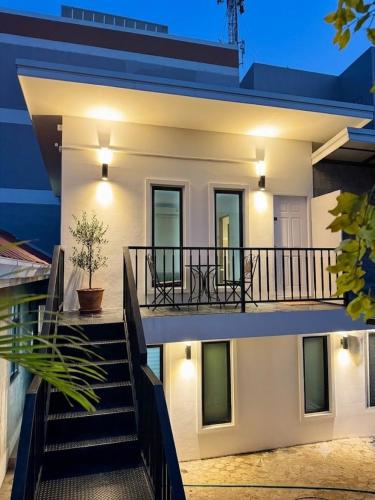 The Escape Ratchayothin Room Type - Budget Double Room