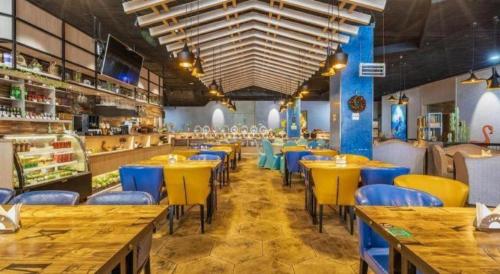 Qingdao Elegance Hotel in 青島（チンタオ）