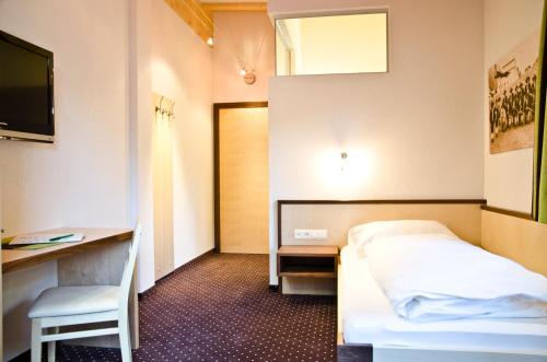 Hotel Tannenhof - image 12