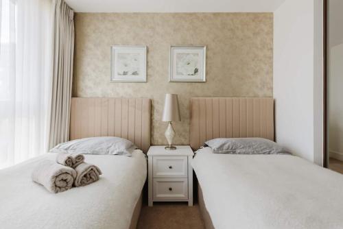 2 bedrooms, 3 beds