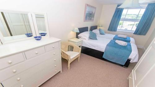 Cloudbreak Hot Tub Log Burner Dogs Welcome - Barnstaple
