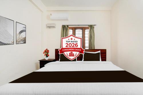 . Hotel O Pathanamthitta Near Mahatma Gandhi Statue