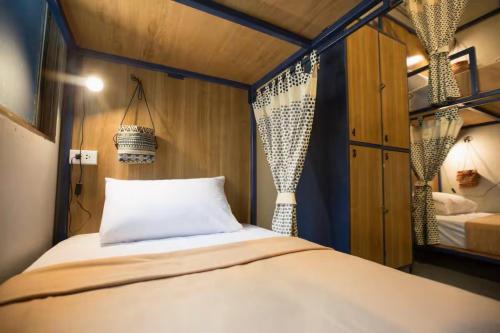 Arawana Hostel Silom, Bangkok