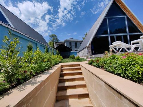 Riverside Haven in Vandam