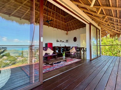 Villa JuPITER, Boracay, ocean view holiday home with pool in Diniwid