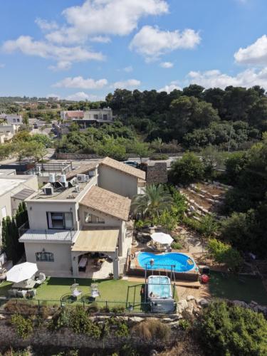 לה פטלונה in Kfar Vradim
