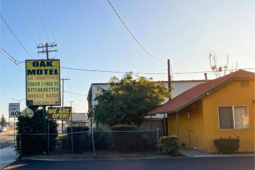 . Oak Motel Modesto CA