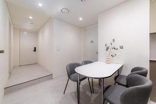 Létesítmények, NOC33 JONGNO in Jongro