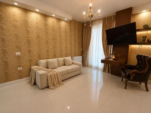 Ollyens Apartments - image 5
