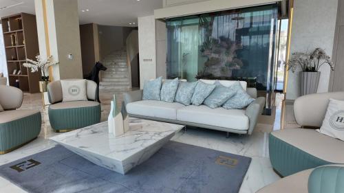 Signature Villa in Palm Jumeirah in The Palm Jumeira