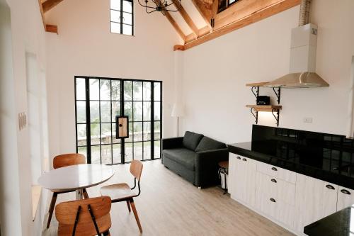 Kitchen, The Old Country Stone House in Balamban