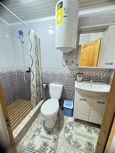 У Назгули in Cholpon-Ata