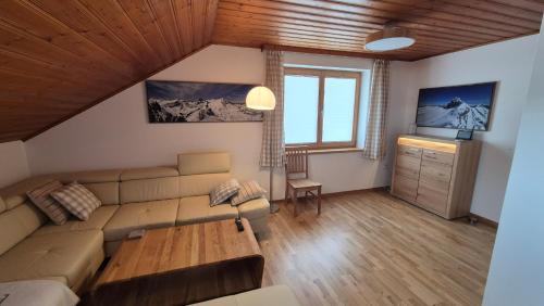 Riverhaus 2