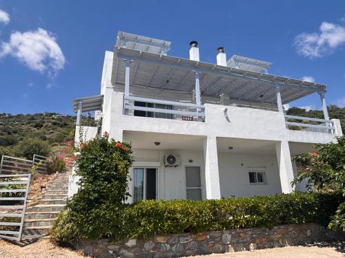 Agnanti gîte à louer Akhladherí