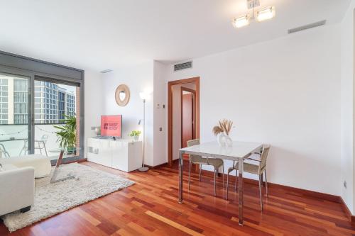 GuestReady-Stay in Poblenou with Pool & City Views