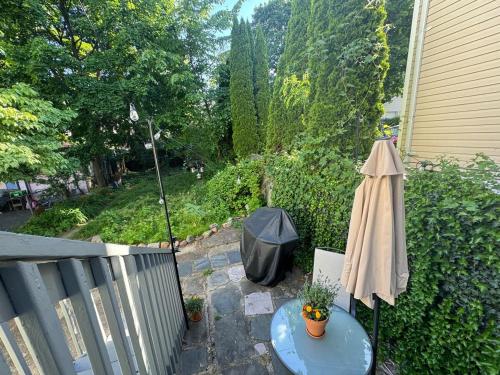 Cozy Quiet Home Self Check-in 20 min to EWR in West Orange (NJ)